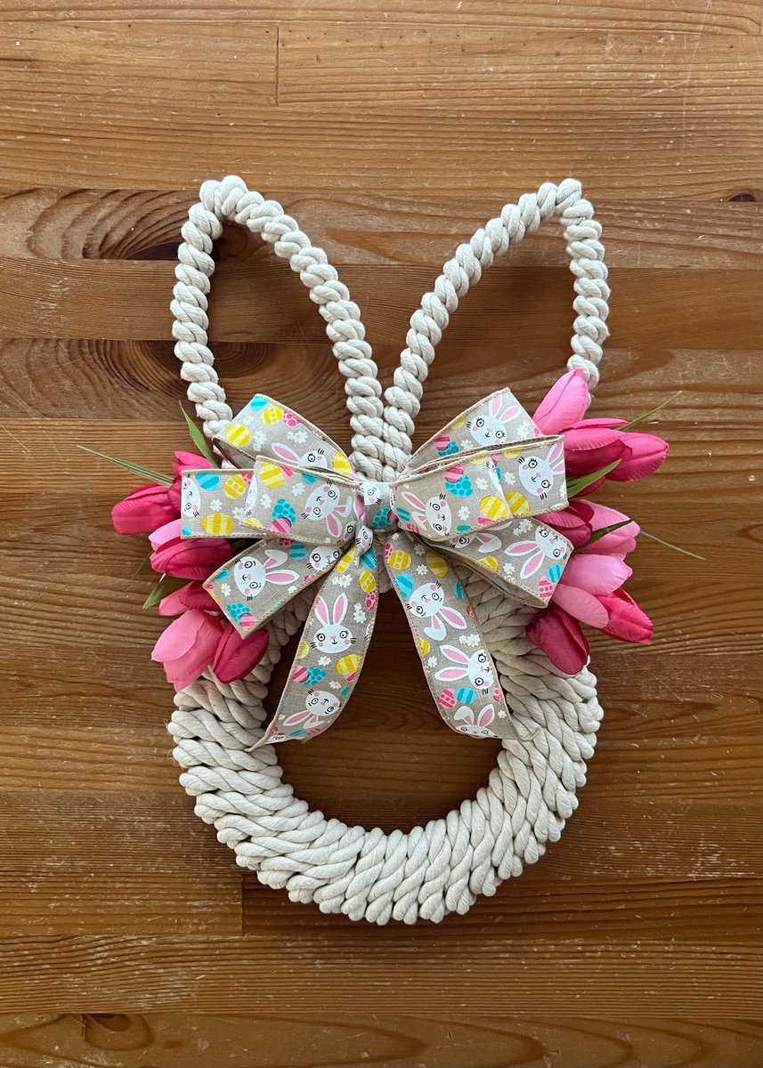 abouker's tweet photo. Adorable Easter Bunny Wreath available in my #etsyshop https://t.co/kMXn75MXvE

#easter #spring #bunny 🐰 https://t.co/PKI7os5Xq4