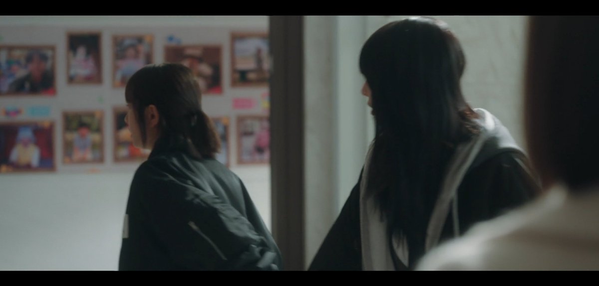 sillysone's tweet photo. Oh, I merged with #PyramidGameEp10 already 😂 okay then.
Anyway, the sequence from Jaeun apologizing to Harin to Suji dragging Jaeun out of there, I- 😭
Like, "Okay, you have faced your past, now leave it and move forward to the present and future with me"??
#PyramidGame https://t.co/S0fW1MhciR