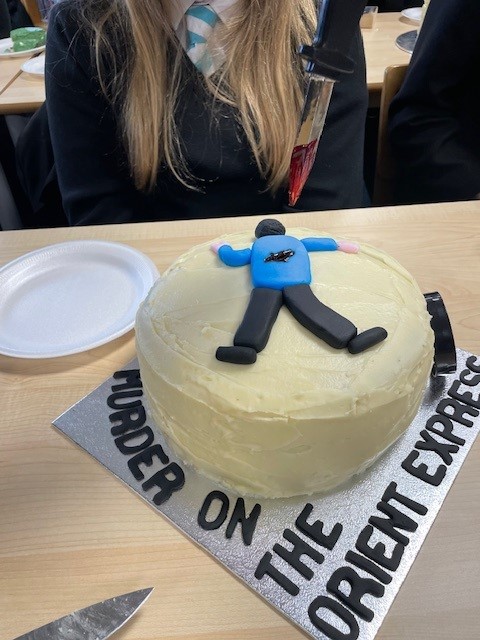 Worthy winner. Red Velvet cake with homemade blackberry jam blood that oozed realistically as the (fake) knife was pulled out. Huge thanks to @PrueLeith (Ms Mabbott) who ate 32 pieces of cake in 45 minutes! 😋 @chorltonhigh @BritishBakeOff @ProspereTrust