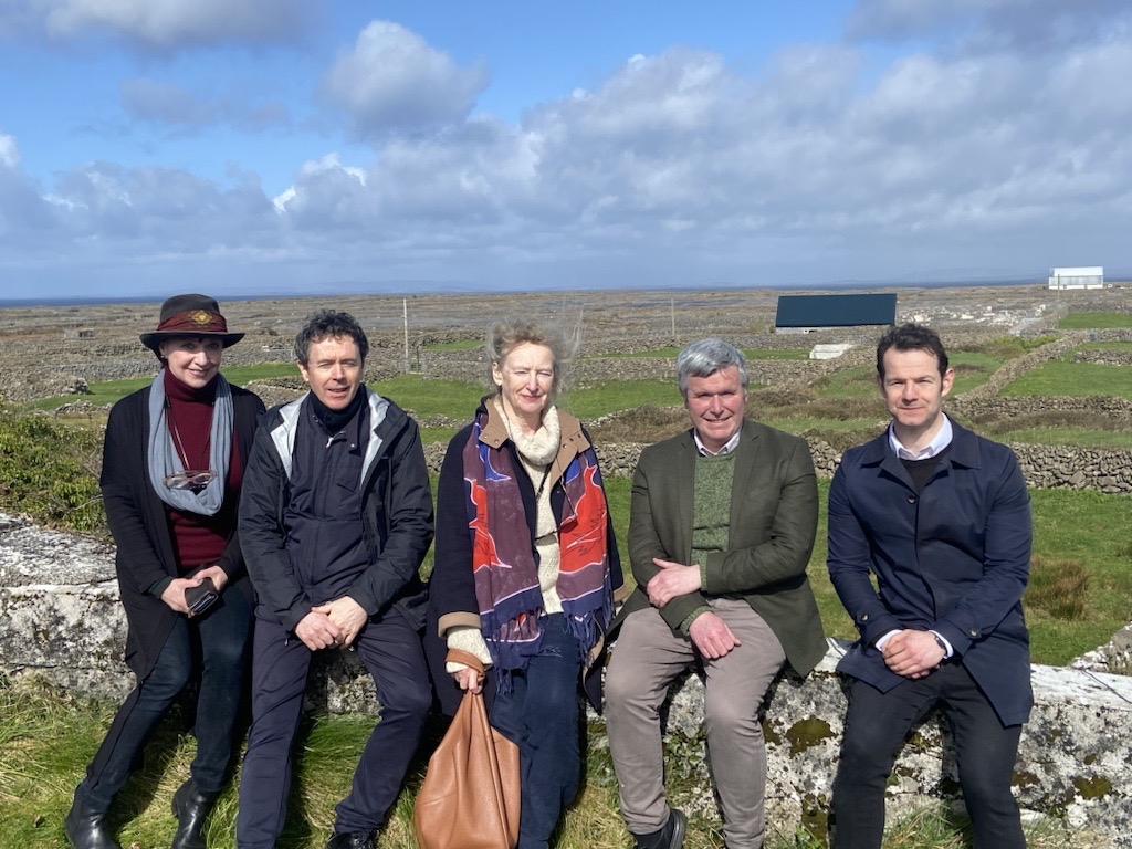 The team behind Ireland’s national pavilion, 'In Search of Hy-Brasil' (@Hy_Brasil_Irl), at @la_Biennale 2023 make a return visit to Inis Meáin for 'Island Conversations' at Coláiste Naomh Eoin Secondary School.