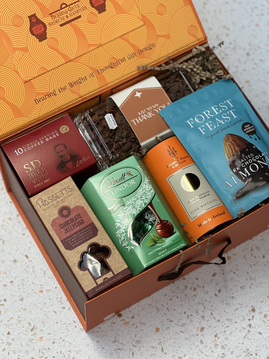 BasketsGalore's tweet photo. Today's Gift Basket Of The Day is "Helpers Thank You Hamper"

https://t.co/Rp1cmo1WLV

Follow &amp; RT to enter #prize draw to #win a Gift Basket. More info via our blog.

#dailydispatch #gifts #competition #giftbasketsrule #thankyougifts #thankyouhamper https://t.co/TFe5QGCEb8