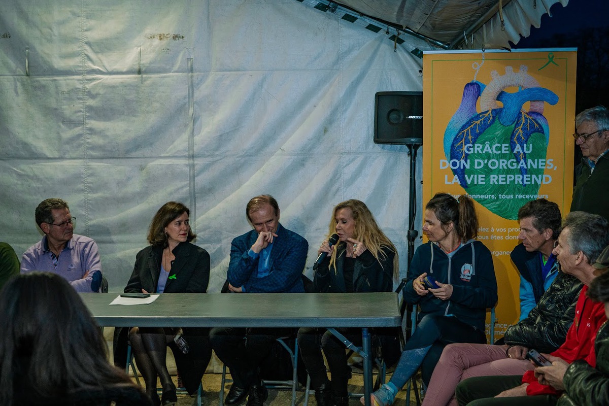 Agence de la biomédecine (@ag_biomedecine) on Twitter photo 🏃♀️@lacourseducoeur a été lancée mercredi en présence de <a href="/MarineJeantet/">Marine Jeantet</a>. L’Agence soutient cet événement sportif de @TransFormeDon
🏁Les participants parcourent en relais 800km à l’image du greffon qui prend la relève d’un organe défaillant. Grâce au #dondorganes, la vie reprend. 🏃♀️@lacourseducoeur a été lancée mercredi en présence de <a href="/MarineJeantet/">Marine Jeantet</a>. L’Agence soutient cet événement sportif de @TransFormeDon
🏁Les participants parcourent en relais 800km à l’image du greffon qui prend la relève d’un organe défaillant. Grâce au #dondorganes, la vie reprend.