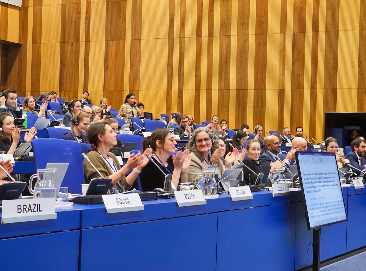 💊According to @UNODC, only 10% of children worldwide have access to pain medication.
🎉 The EU's resolution to improve access to and availability of controlled medicines for children was successfully adopted at #CND67 today. Let's unite for #NoPatientLeftBehind.