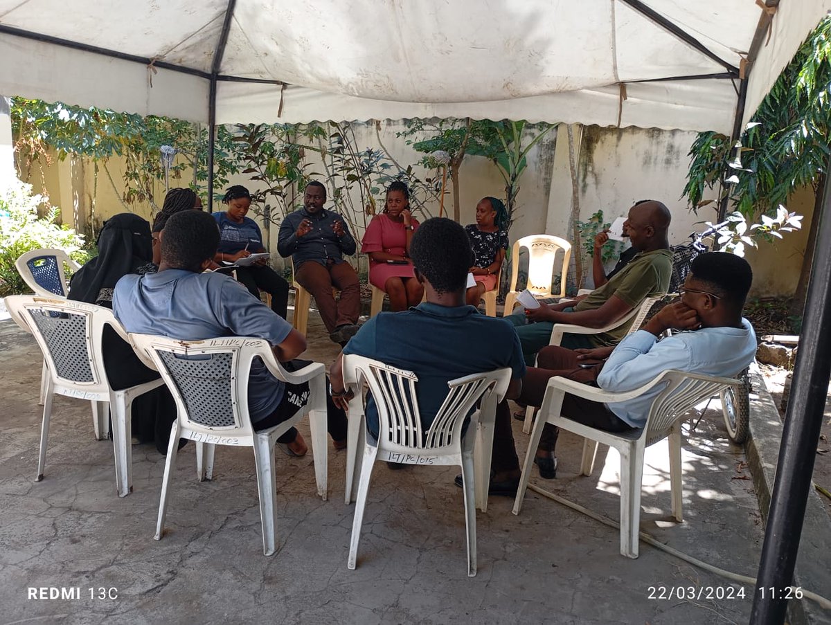 AjendaKenya's tweet photo. We held a Focused Group Discussion with the youth in Mvita to delve into the intricacies of employment dynamics and the obstacles encountered by the youth in workplaces. A large number of youth are turning to online platforms to earn a living and little has been done to support. https://t.co/SLDVYcBrdm