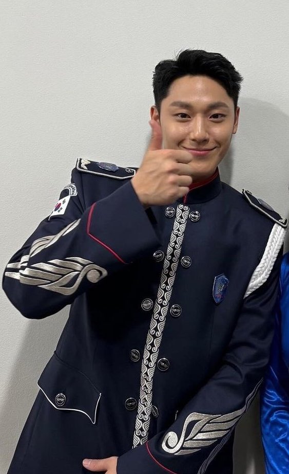 Dohyun. tweet media