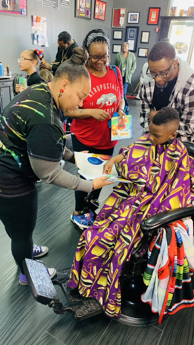 As part of our partnership with @BarbershopBooks, visit our friends at #101Barbershop, Nevada’s ONLY Autism & Special Needs barbershop, to enjoy FREE library resources💈📚 ! See all the participating barbershops:👉 thelibrarydistrict.org/barbershop-boo… #PowerfulPartnerships #LibrariesDoThat