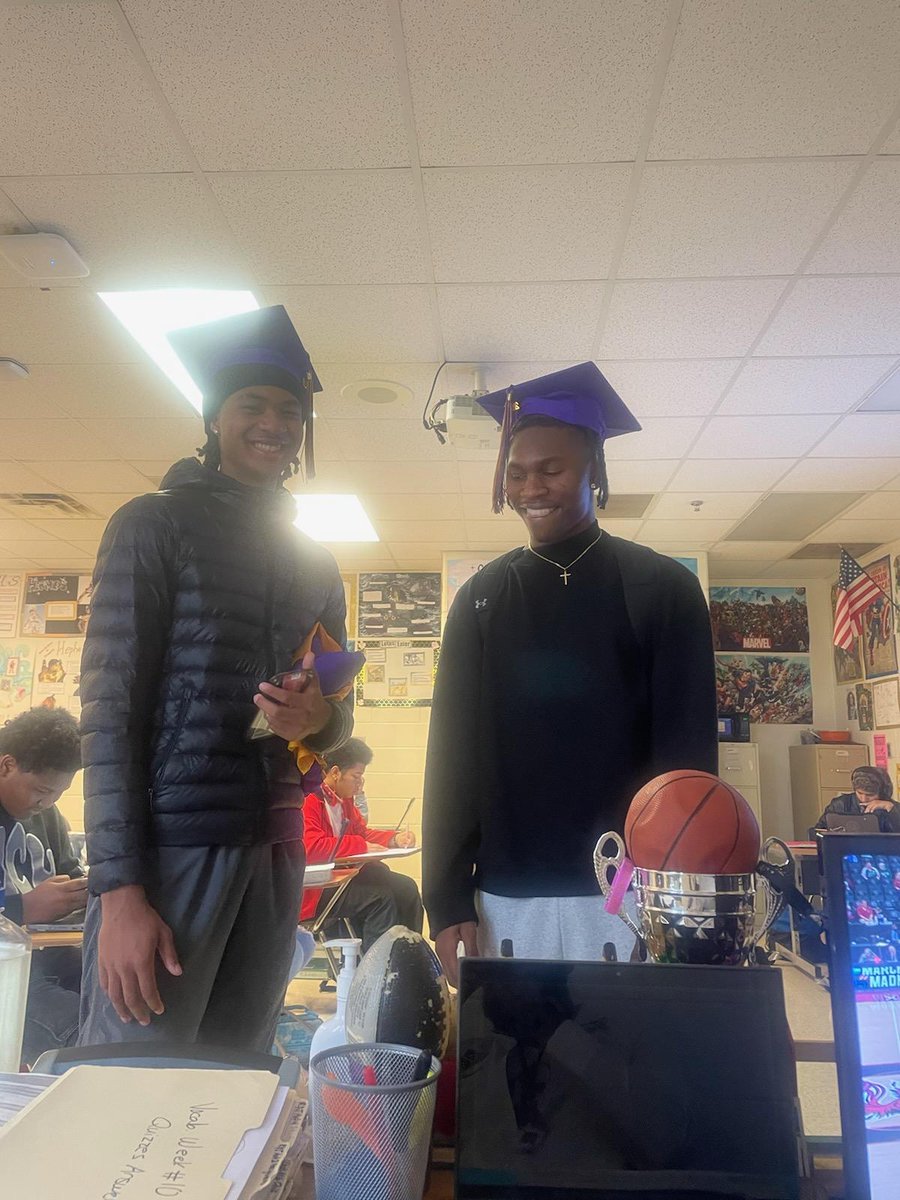 Royalm44's tweet photo. The End of ONE Journey Is the Beginning of Another!!
We are almost at the Finish line..
Congratulations @IsaiahSimmons_ 
Bryce Bond!!!!
#NEWEC #SIGNCITY #WHEREDREAMSCOMETRUE https://t.co/tYRLWPryrZ