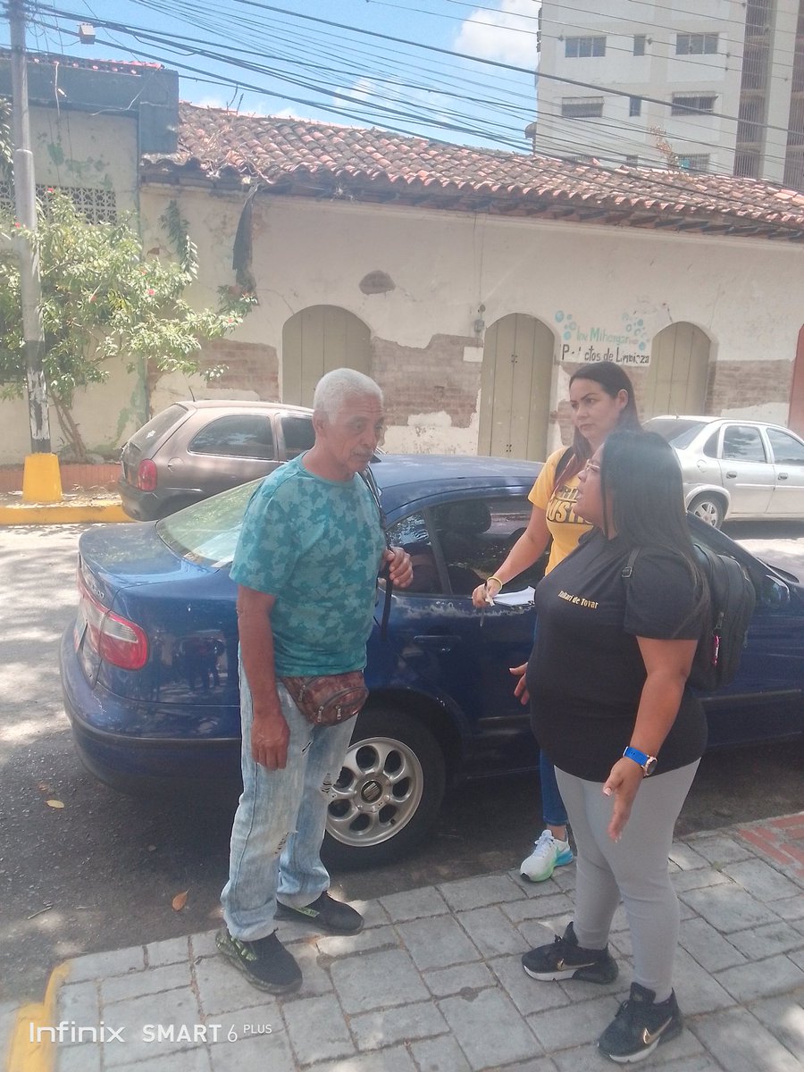 PJCuaUrdaneta's tweet photo. #ViernesAmarillo #22deMarzo Plaza Zamora de Cúa llevando y concientizando a la población sobre la importancia del voto #UnidadYVoto para el cambio en Vzla con @MariaCorinaYA @Pr1meroJusticia @PJ_EdoMiranda @ActivismoPJ @PJFamiliarNac @PjConcejales #600K #PJ24AñosconVzla https://t.co/p6tC3dZPZJ