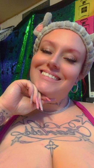 Smile https://t.co/7IQ93J75yM