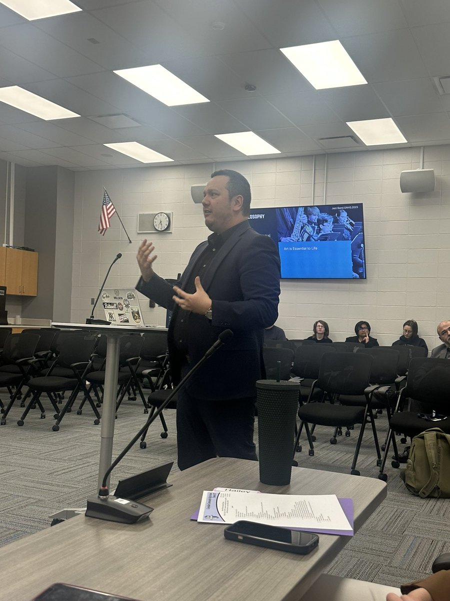 What a Board meeting @Grayslake127! 🙏🏼 to our Cheer team & Wrestlers! Hats off to our student award winners, teacher of the year @Madamewelty and @HenryKappler for an outstanding Fine Arts Presi! @MStoraasli @TraceyKLandry @abe_singh @Roscoe2James @DanLandryGL #d127getsreal 🤩