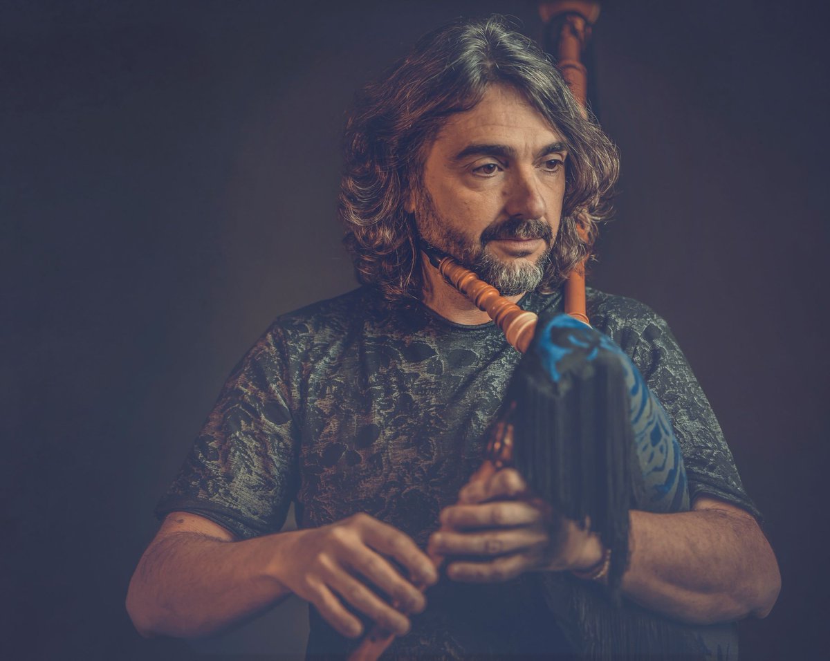 MastersOfTradition (@mastersoftradit) on Twitter photo The Masters of Tradition 2024 programme is now available! 🎻🎶
Join Bill Whelan, Iarla O'Lionaird, Caoimhe & Seámus Uí Fhlatharta & more for for a feast of traditional music in Bantry this August! bit.ly/MOTprog24
Friends booking opens 25 March
#WildAtlanticWay <a href="/purecork/">Michael Lenihan</a> The Masters of Tradition 2024 programme is now available! 🎻🎶
Join Bill Whelan, Iarla O'Lionaird, Caoimhe & Seámus Uí Fhlatharta & more for for a feast of traditional music in Bantry this August! bit.ly/MOTprog24
Friends booking opens 25 March
#WildAtlanticWay <a href="/purecork/">Michael Lenihan</a>