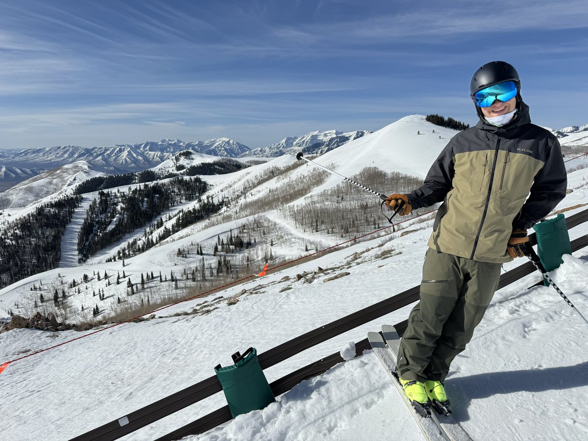 Showing @skiingrogge the new Expanded Excellence terrain at @Deer_Valley. Can’t wait to bring him back to ski it.