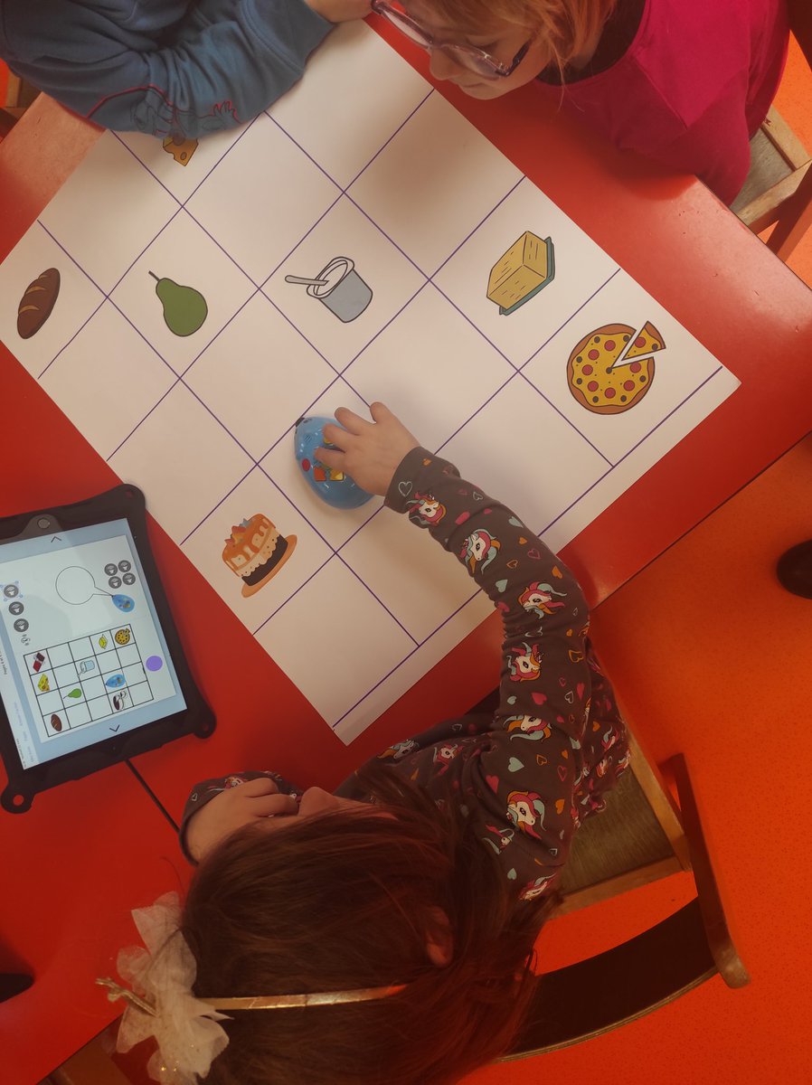 <a href="/valcoq1/">Valérie Coquillard</a> <a href="/DSDEN55/">DSDEN55</a> <a href="/ienverdun/">Valérie Gérin</a> #semainedeslangues2024 #ecoleElysee Suite et fin des ateliers 🇩🇪 Des élèves de maternelle très performants! 👏
<a href="/HassNolwenn/">Nolwenn Hass</a>