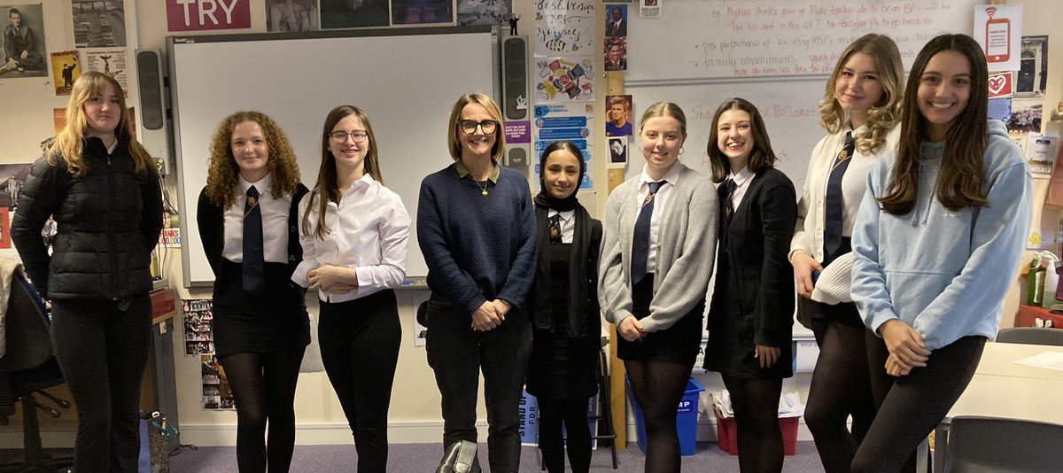 MissSwansonMods's tweet photo. During lunchtime our future law students had the chance to hear from Carol Gammie about her fascinating legal career in Public International Law, and being both a procurator fiscal and defence agent in Scotland. #law #DYW https://t.co/BaxZERVNuC