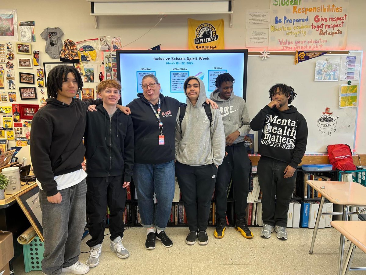 LMarenda's tweet photo. Inclusive Schools Spirit Week: Be Comfortable w/ Who You Are day, Developmental Disabilities Acceptance day, World Down Syndrome day, &amp; Unified Generation day. ❤️🖤#SHSPride #GoWitch #Inclusive @SalemSchoolsk12 https://t.co/ZqIUoo8Lvw
