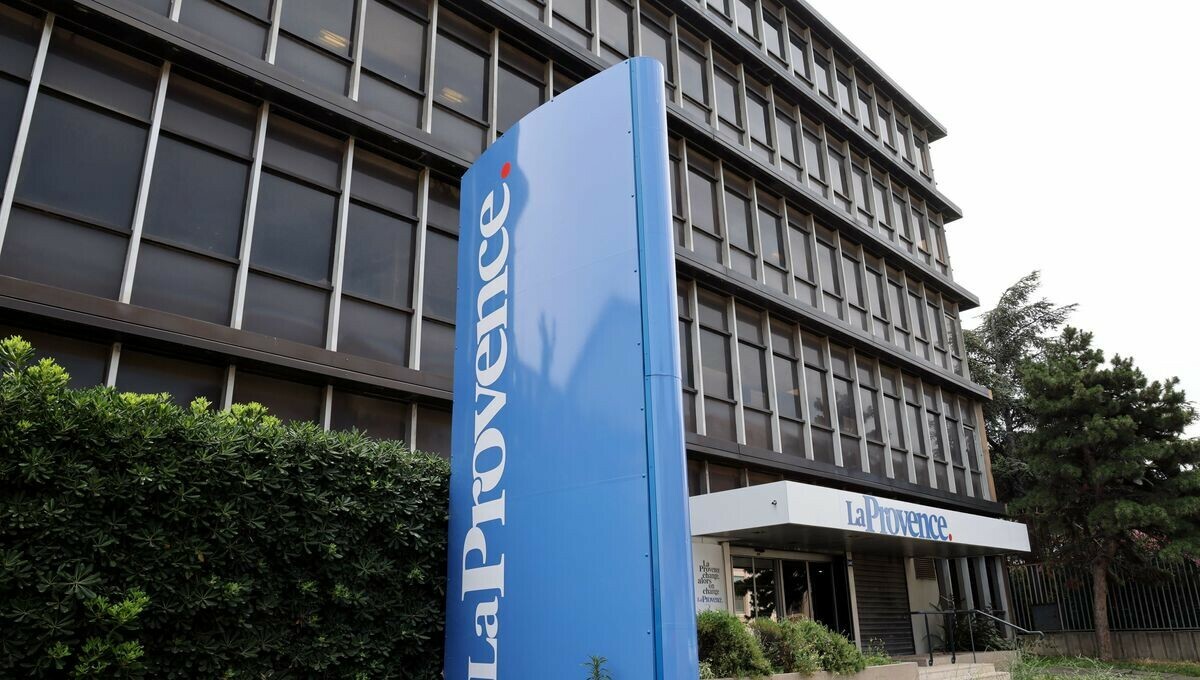 ici_provence's tweet photo. Les journalistes de La Provence en grève illimitée après la mise à pied du directeur de la rédaction
➡️ https://t.co/T3ym21Zwqd https://t.co/dORab4cb2x