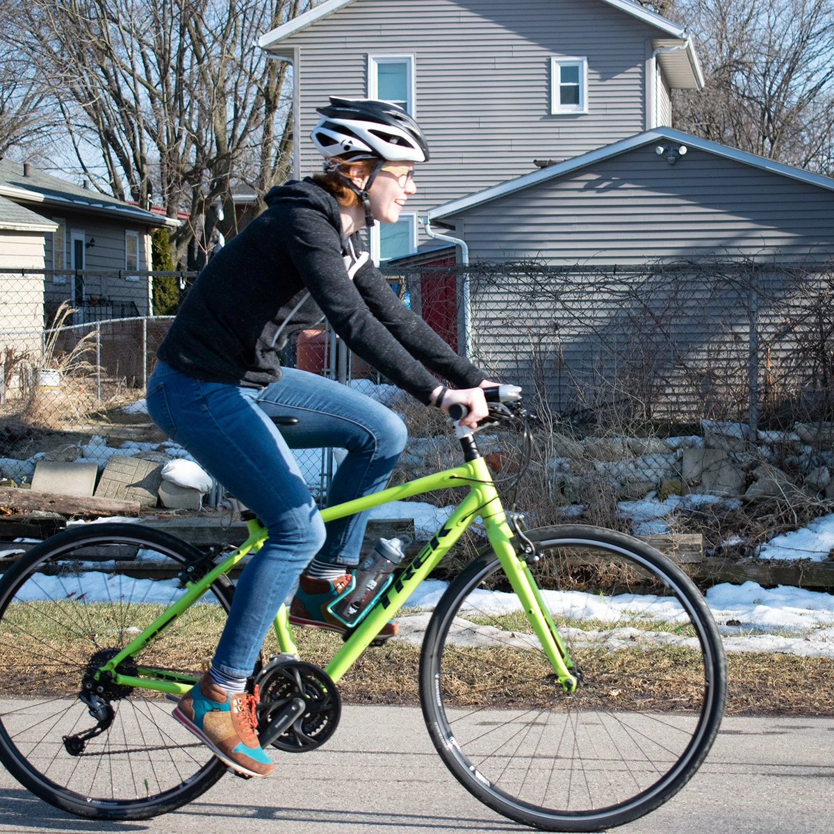 Help us find our spring SUPER COMMUTER!
.
Do you know someone that rides through every season, in all types of weather, day or night and inspires you to ride more?
.
To nominate someone you know is a Super Commuter DM us or email a nomination to info@planetbike.com