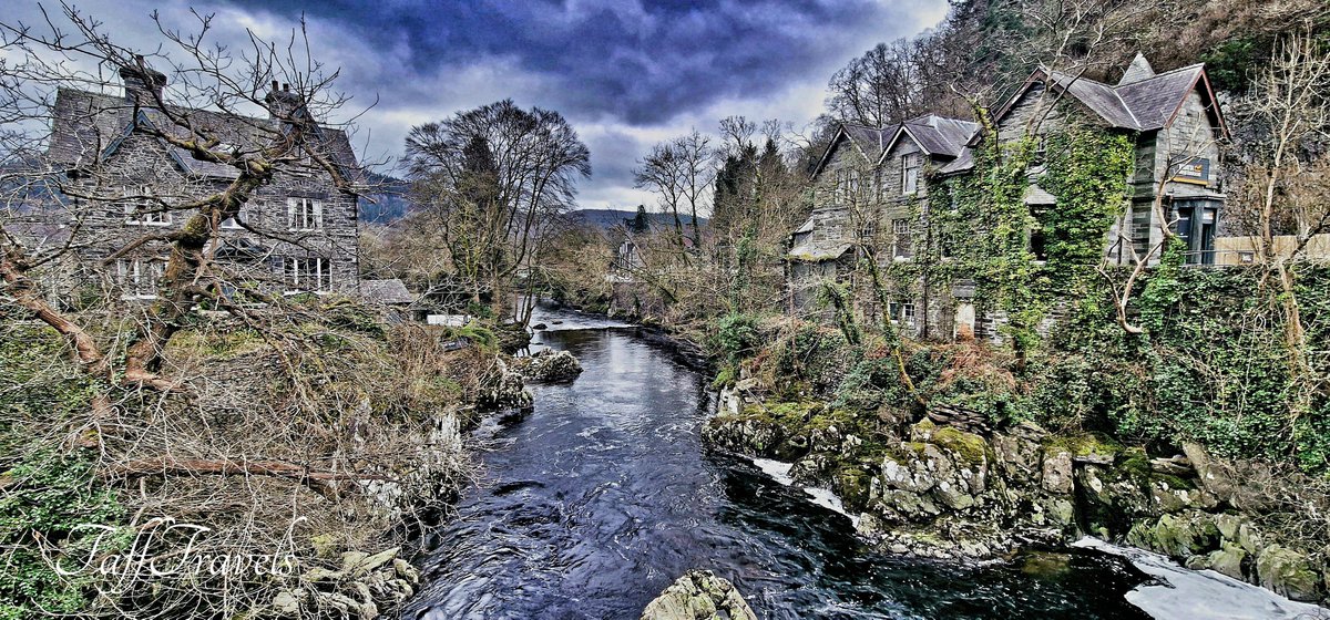 A phone pic from a little trip to #Betwsycoed @WaterlooBetws @GaleriBetws @Visiting_Conwy @VisitNorthWales @GoNorthWales @northwalescom @northwalesmag @NorthWalesChron @visitwales @ItsYourWales @beauty_wales #Eryri