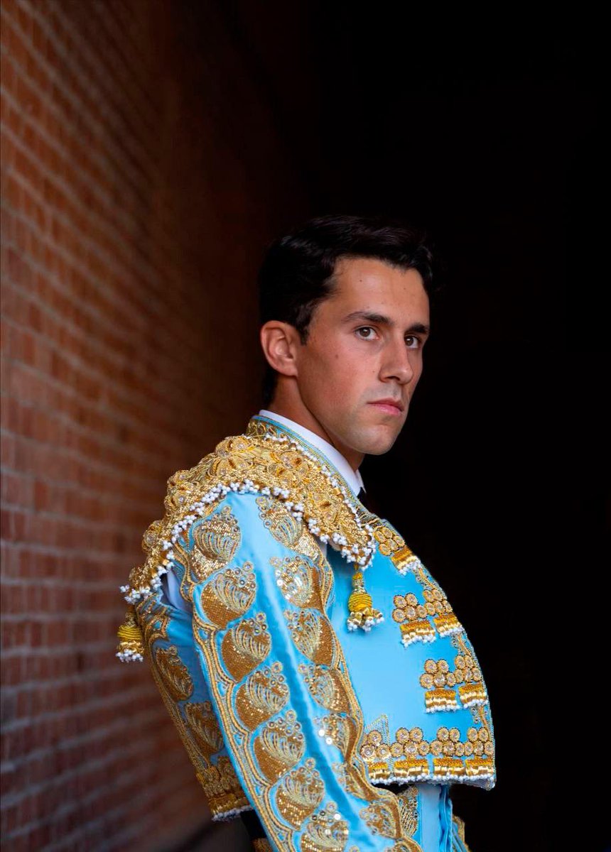 El español <a href="/jorgemolinaa/">Jorge Molina</a> completa la cuarteta de la novillada sabatina de este 23 de marzo en la <a href="/LaSilverioPerez/">Plaza de Toros Silverio Perez</a> de la @fictmxoficial