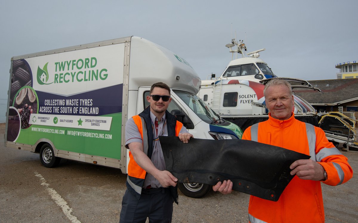 We’ve partnered with Twyford Recycling (@GerardHarkin25), a specialist tyre recycling operation, to process our used skirt material into 20mm rubber chippings. Find out more here: hovertravel.co.uk/pr24-Twyford-R…