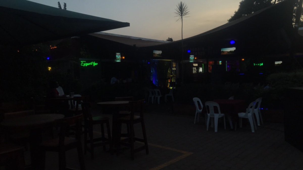 SpartansBar's tweet photo. We are set🔥🔥🥳
Live band night 🔥🔥🔥
Zawee band 🥁 https://t.co/yIZgqucEn3