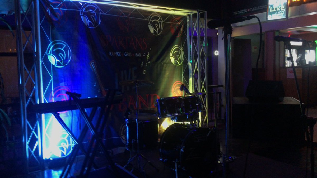SpartansBar's tweet photo. We are set🔥🔥🥳
Live band night 🔥🔥🔥
Zawee band 🥁 https://t.co/yIZgqucEn3