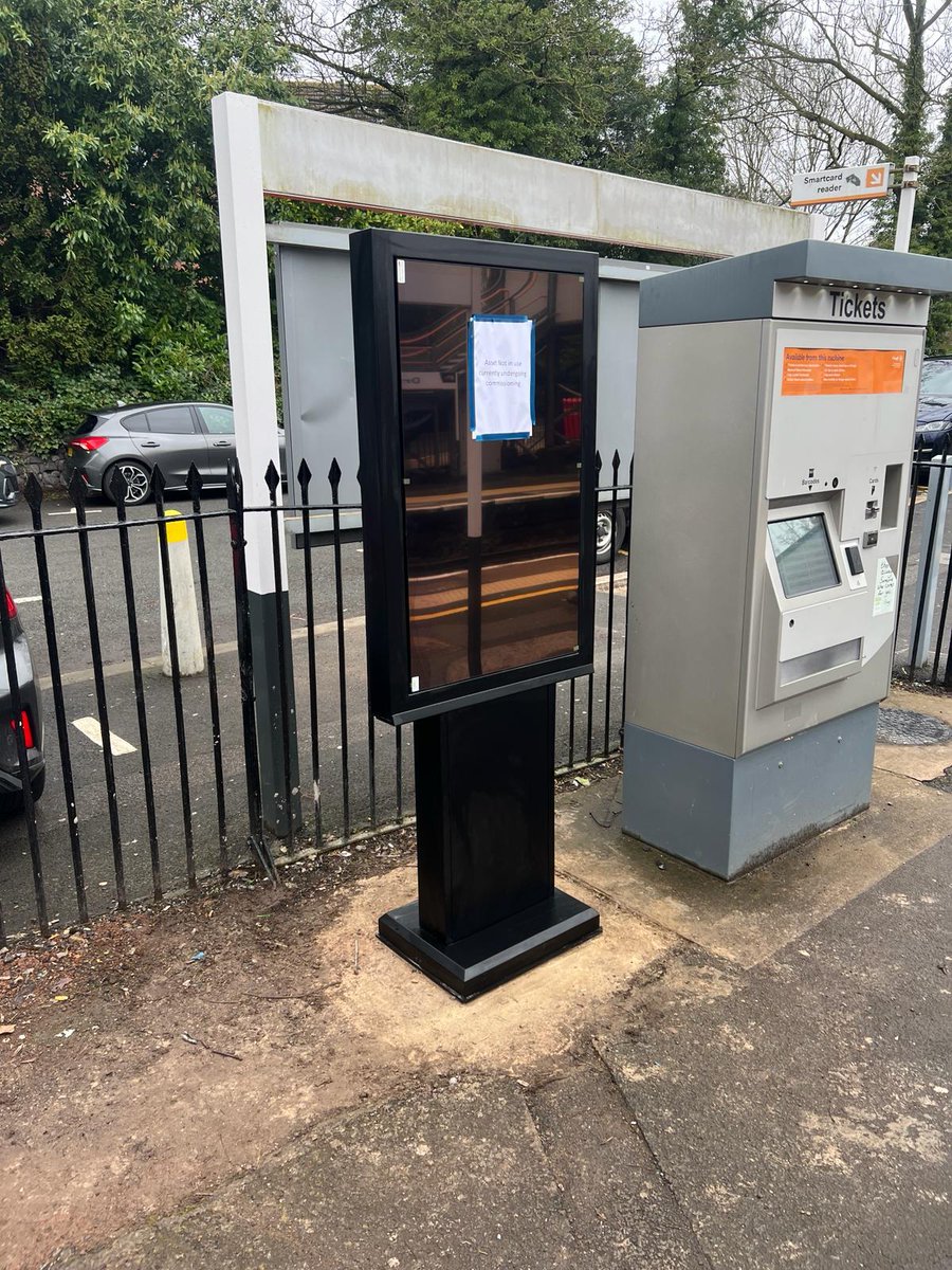 TCNS_'s tweet photo. TCNS networking Engineers onsite for the implementation and installation of screens across the WMT network. #network #networkinstallation #installation #engineers #dataengineers #networkingengineers #TCNS #screeninstalls https://t.co/7ywciJkifF