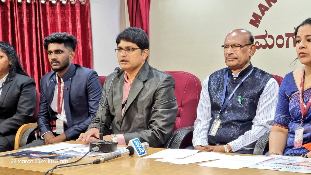 SUIET_Mukka's tweet photo. Tech Yuva @TechYuva &amp; Kalaspandana Press Meet was organised today at Mangaluru Press Club.
Dr Thomas Pinto (Dean), Prof Shrinath Rao K (Convener #TechYuva), Prof Shwetha Pai (Convener #Kalaspandana), Student Coordinators Abhin Rai, Soumya, Thilak Shettigar, Antharya were present. https://t.co/8v5Oq79RrM