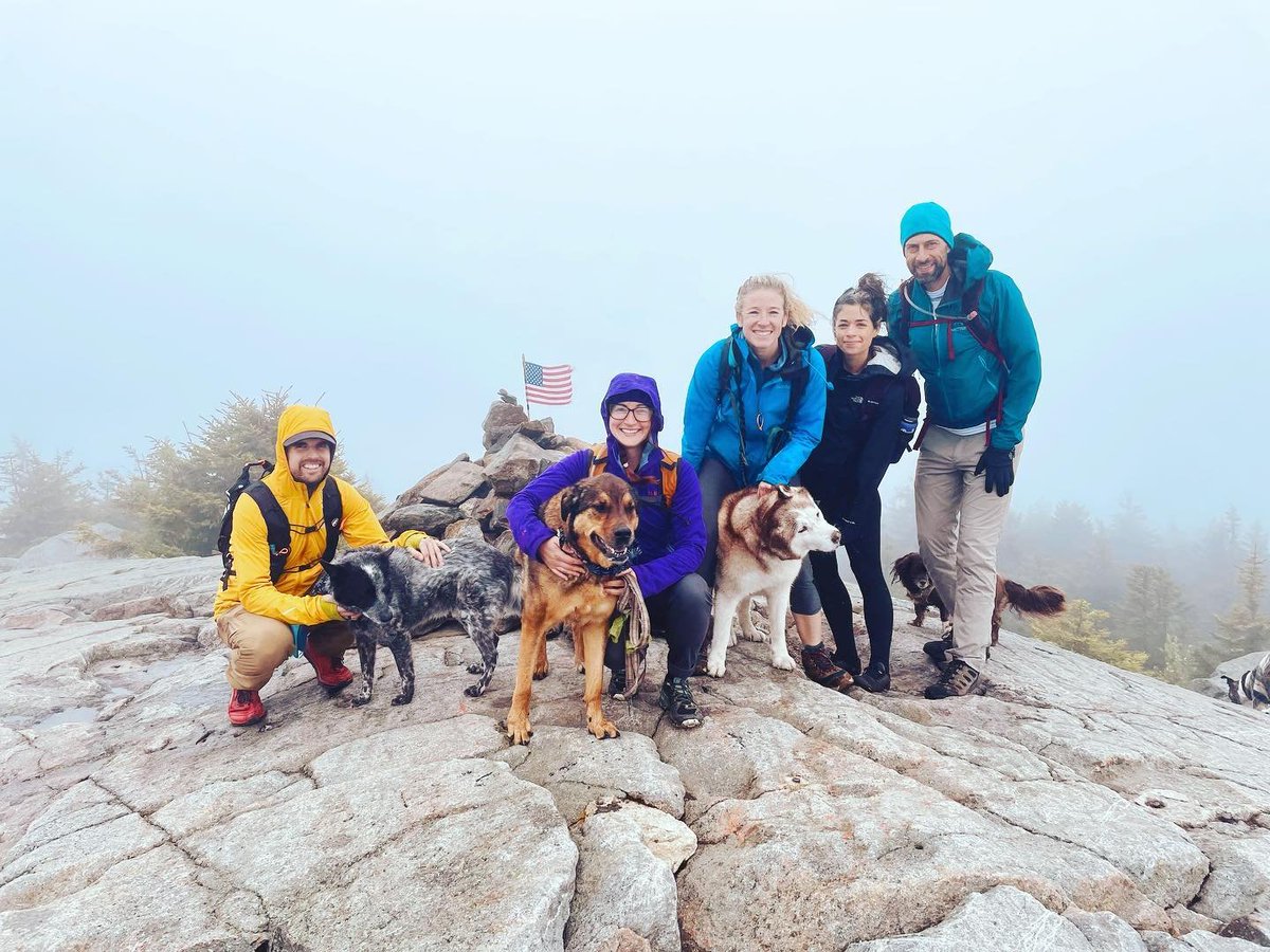 #TBT to 603 Day on the summit of Mt. Kearsarge! Tell us, NH, what are your weekend plans? Comment below!👇