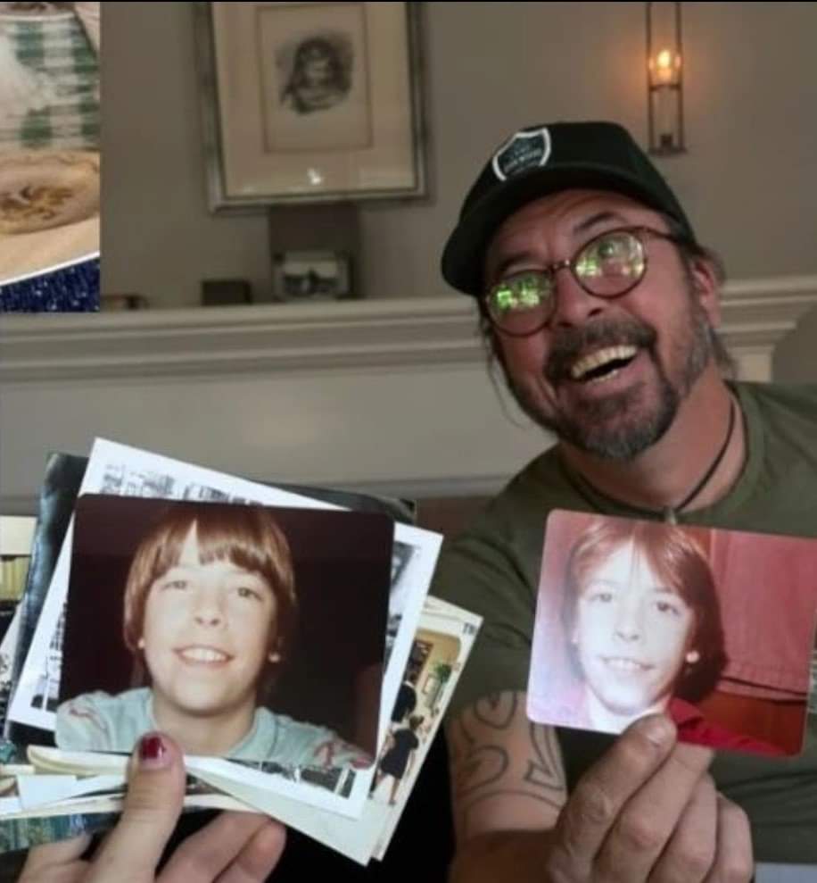 Claugrunge's tweet photo. #FooFightets  #Dave #Grohl debe haberse sentido nostálgico el fin de semana pasado al mirar fotos antiguas de él mismo, como se ve en esta imagen publicada por su hija en Instagram. https://t.co/9WEv0RPDNj