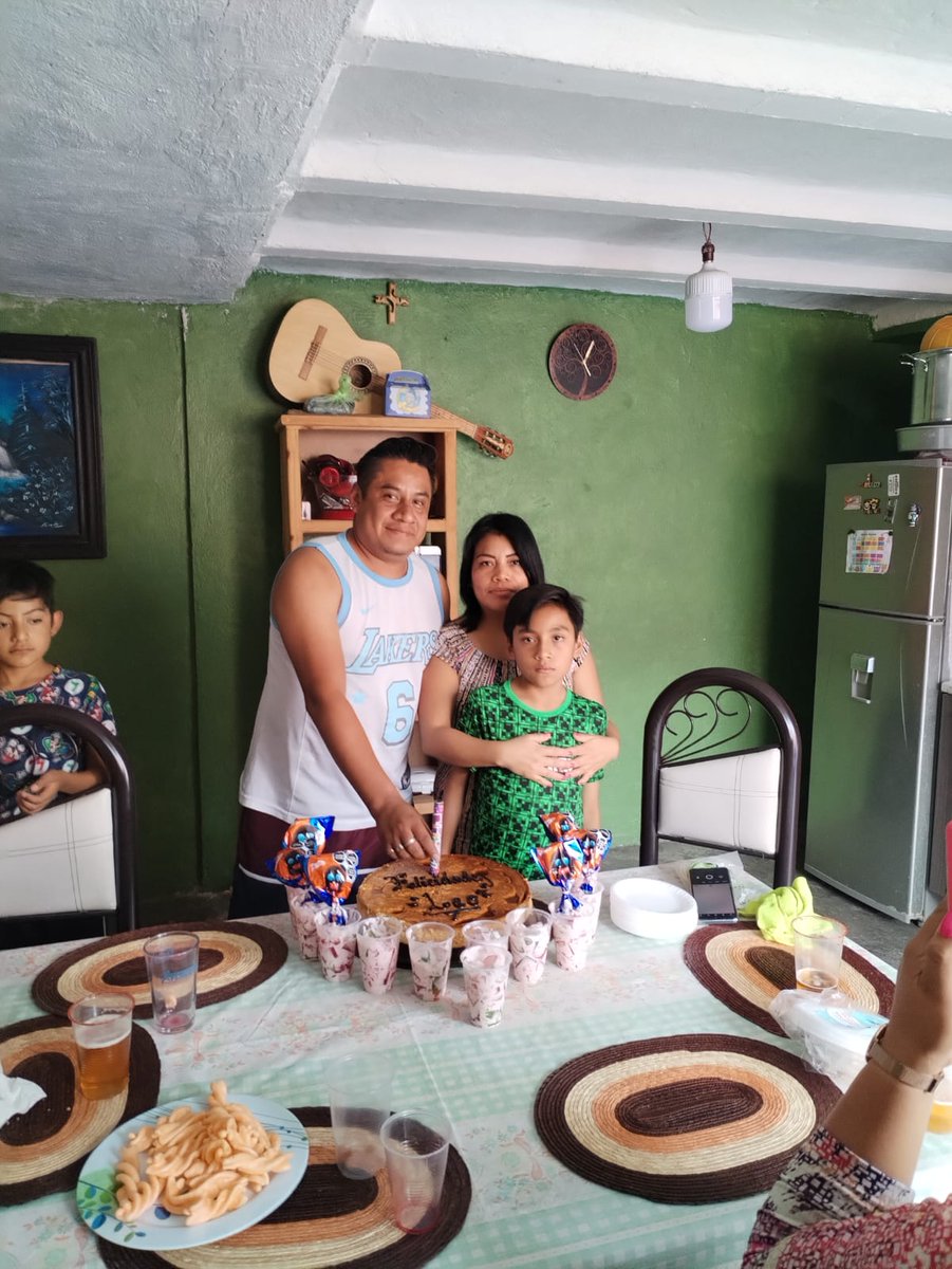 JorgeAl50832674's tweet photo. Muchas felicidades hijo te amamos, siempre estaremos para ti https://t.co/kqjIJ1xl9u