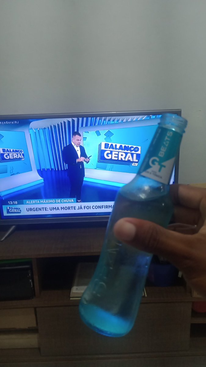 Dituma5's tweet photo. Já que não pode ir pra. Rua então. Vamos fica em casa msm .. https://t.co/ppvveXyi2u