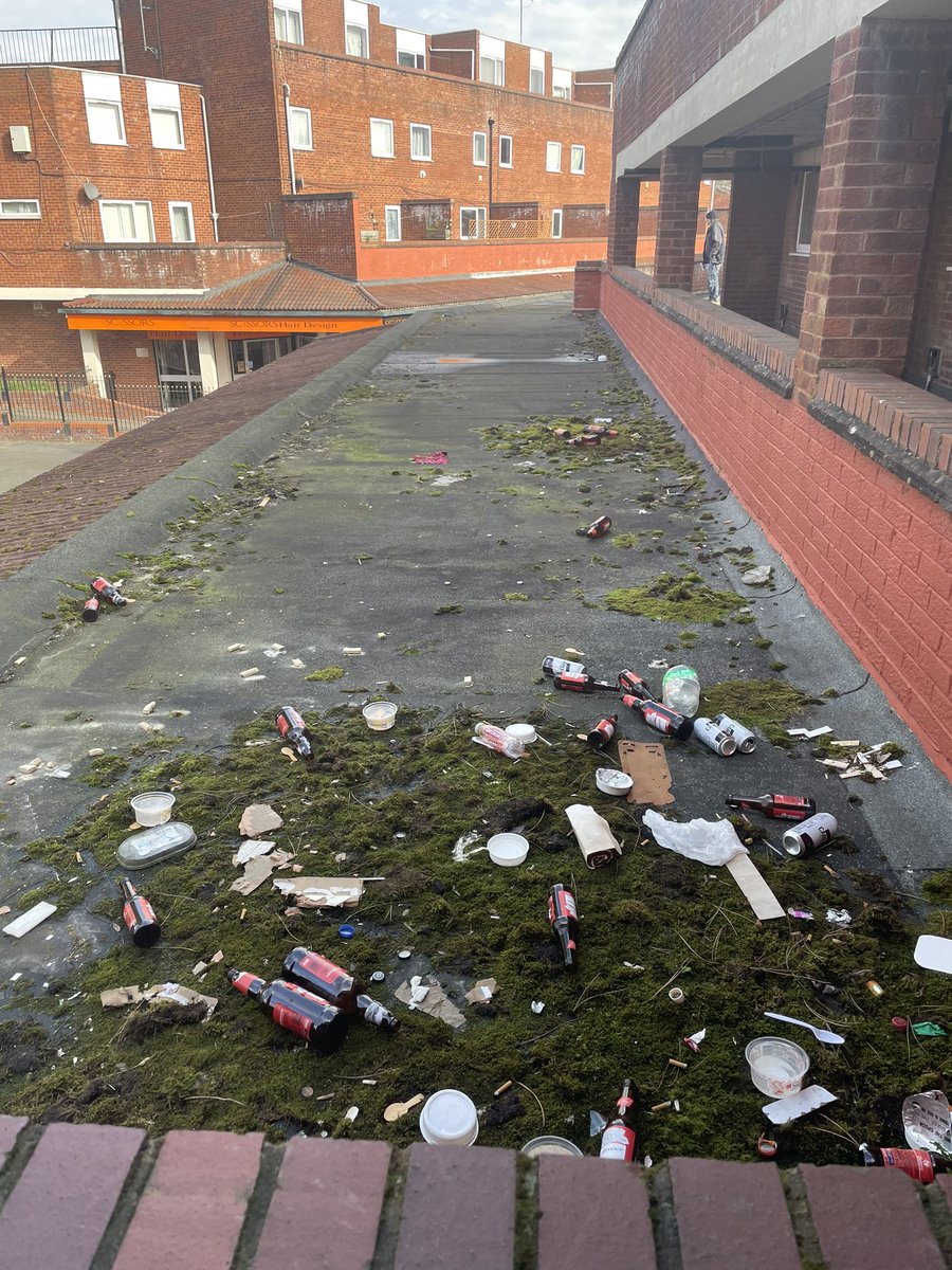 ChrisBloore's tweet photo. Before and after. Thank you Jen Snape and Rita Rogers for demonstrating what proper representation can do for your community. Winyates deserves new local councillors like Jen, Rita and Alan so that residents never feel ignored again. #Redditch https://t.co/7Rke9JrskU
