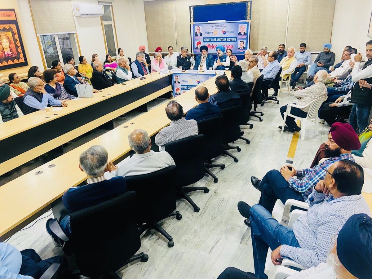 SandhuTaranjitS's tweet photo. A pleasure to address Rotary Club & Inner Wheel Club members of Amritsar Midtown on India's Path to becoming a Global Superpower. Appreciate President Raminder Singh Sodhi and Secretary Ashwani Malhotra for hosting the event.
#IndiaRising #RotaryCommunity #ViksitBharat https://t.co/CRG6J7uP5U