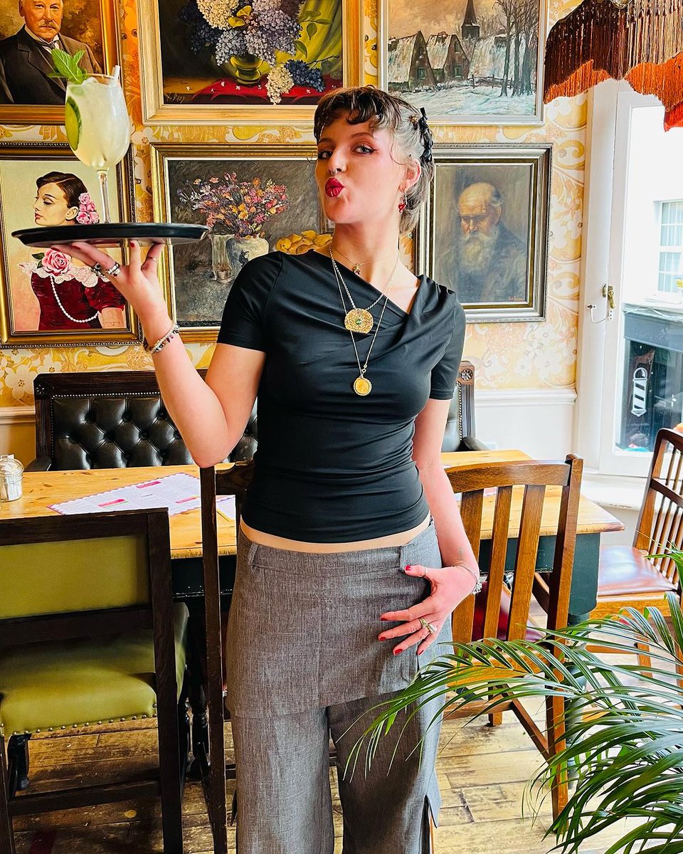 Celebrate the first weekend of spring with a Spritz. 🍹

Join us this weekend and sip on a refreshing Elderflower, Black Raspberry, or the OG Aperol Spritz. Like sunshine in a glass... Salute!

📷 Tarko Lounge