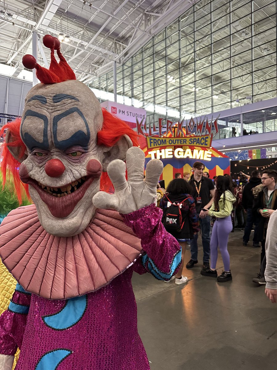 Killer Klowns From Outer Space: The Game tweet media