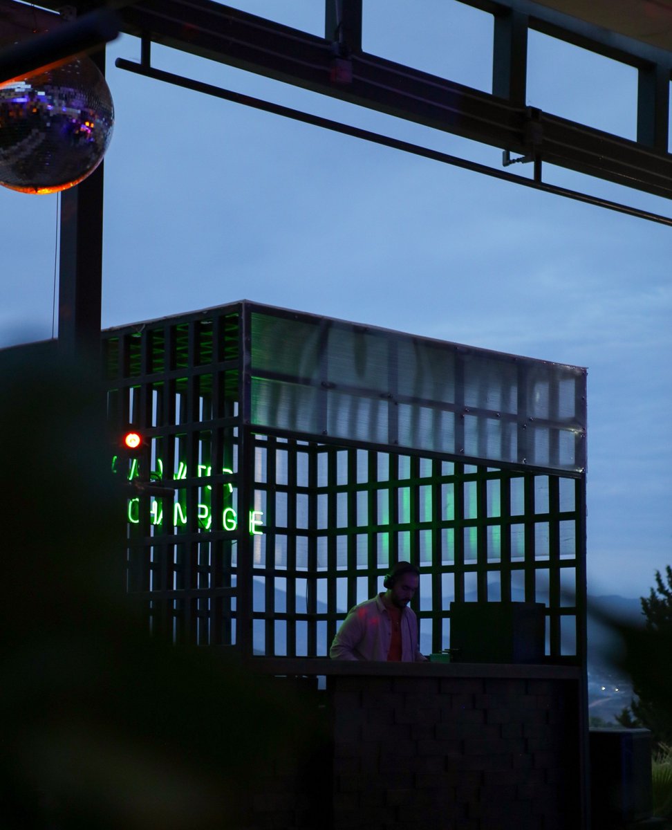 salsa_digital's tweet photo. When in Valle, @bakussoysterbar is the spot to🕺🪩⁠
⁠
-⁠
#BakussOysterBar #ValleDeGuadalupe⁠
⁠ https://t.co/o5AgIymlsj