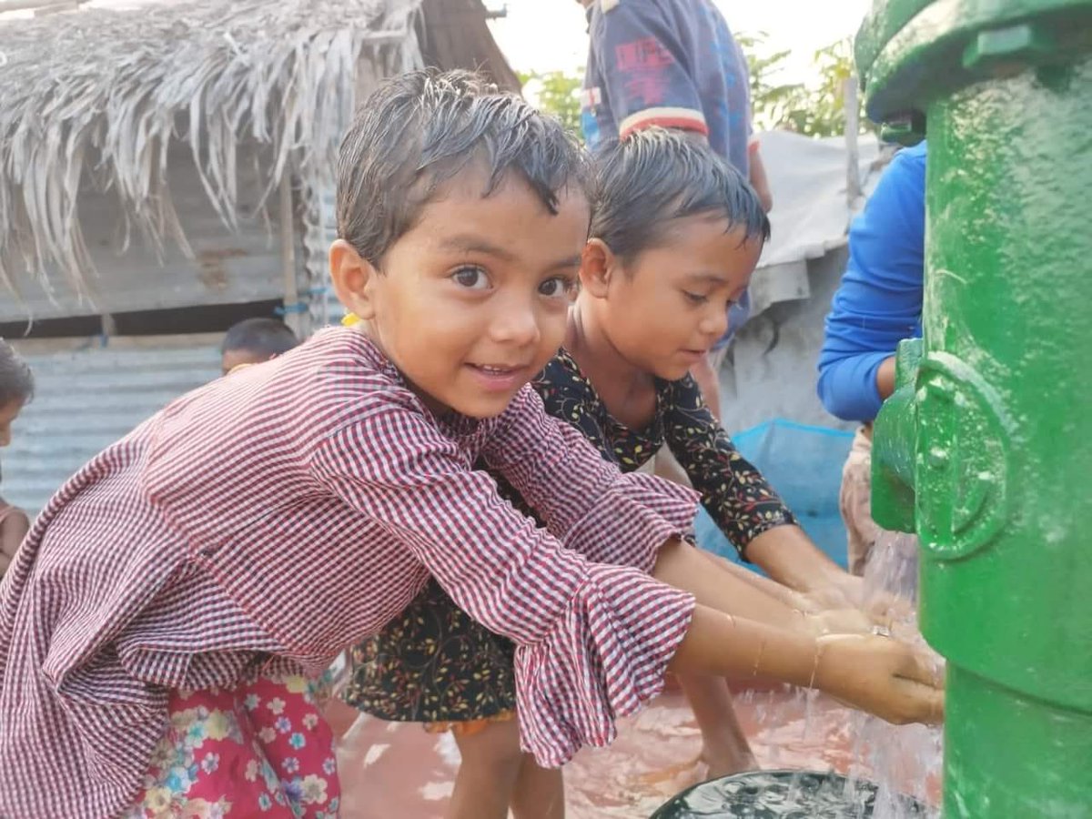 YouthNetGlobal's tweet image. 🇧🇩 Coastal communities face immense #water challenges, impacting women &amp;amp; children the hardest. 

#Salinity in Satkhira worsens living standards daily. 

Glad to report progress post #COP26: #Rochdale community pledges support, installing 16 tubewells each in #Khulna. #WaterDay