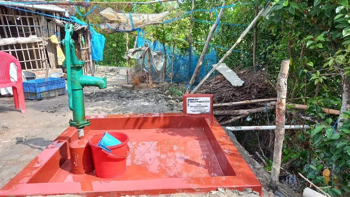 YouthNetGlobal's tweet image. 🇧🇩 Coastal communities face immense #water challenges, impacting women &amp;amp; children the hardest. 

#Salinity in Satkhira worsens living standards daily. 

Glad to report progress post #COP26: #Rochdale community pledges support, installing 16 tubewells each in #Khulna. #WaterDay