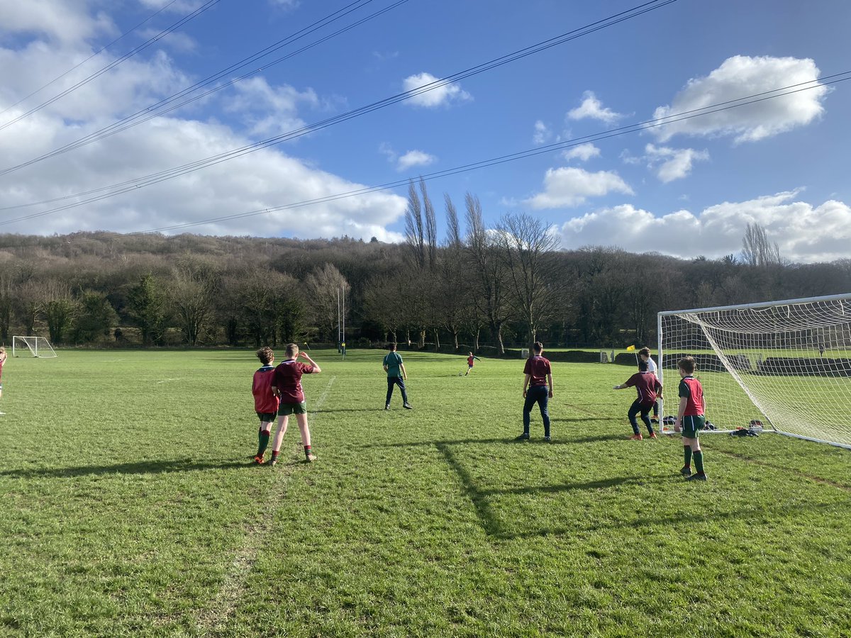 WGSFootball's tweet image. Y7 house football in games this afternoon. A lovely way to finish the week 🎽⚽️