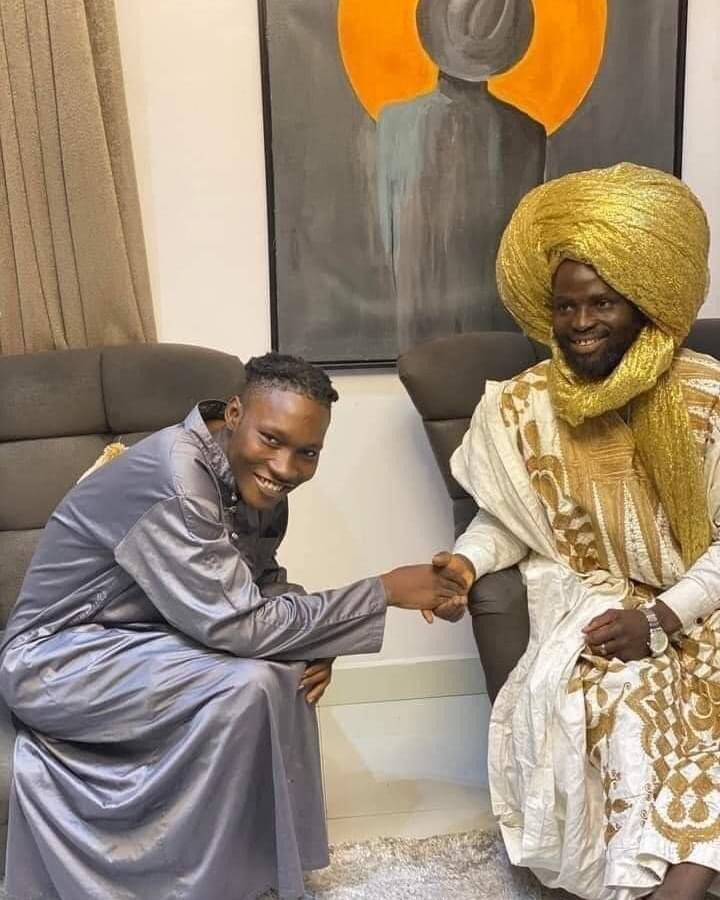 NEDUSNEH1's tweet photo. I just dey laugh 😂 https://t.co/xFF95kHd1Q
