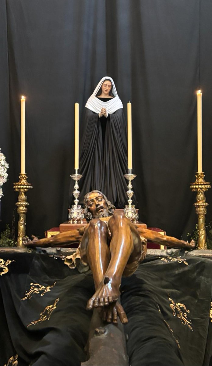 rueda_alfonso's tweet photo. "...Al Cristo de la Buena Muerte no se le piden cosas para el trayecto, si no para el final..." https://t.co/FjNTkzkXtH