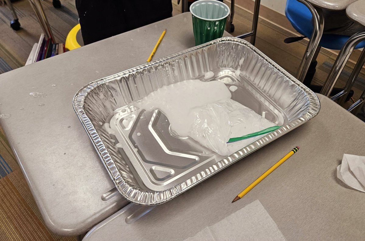 Laura Pomes tweet media