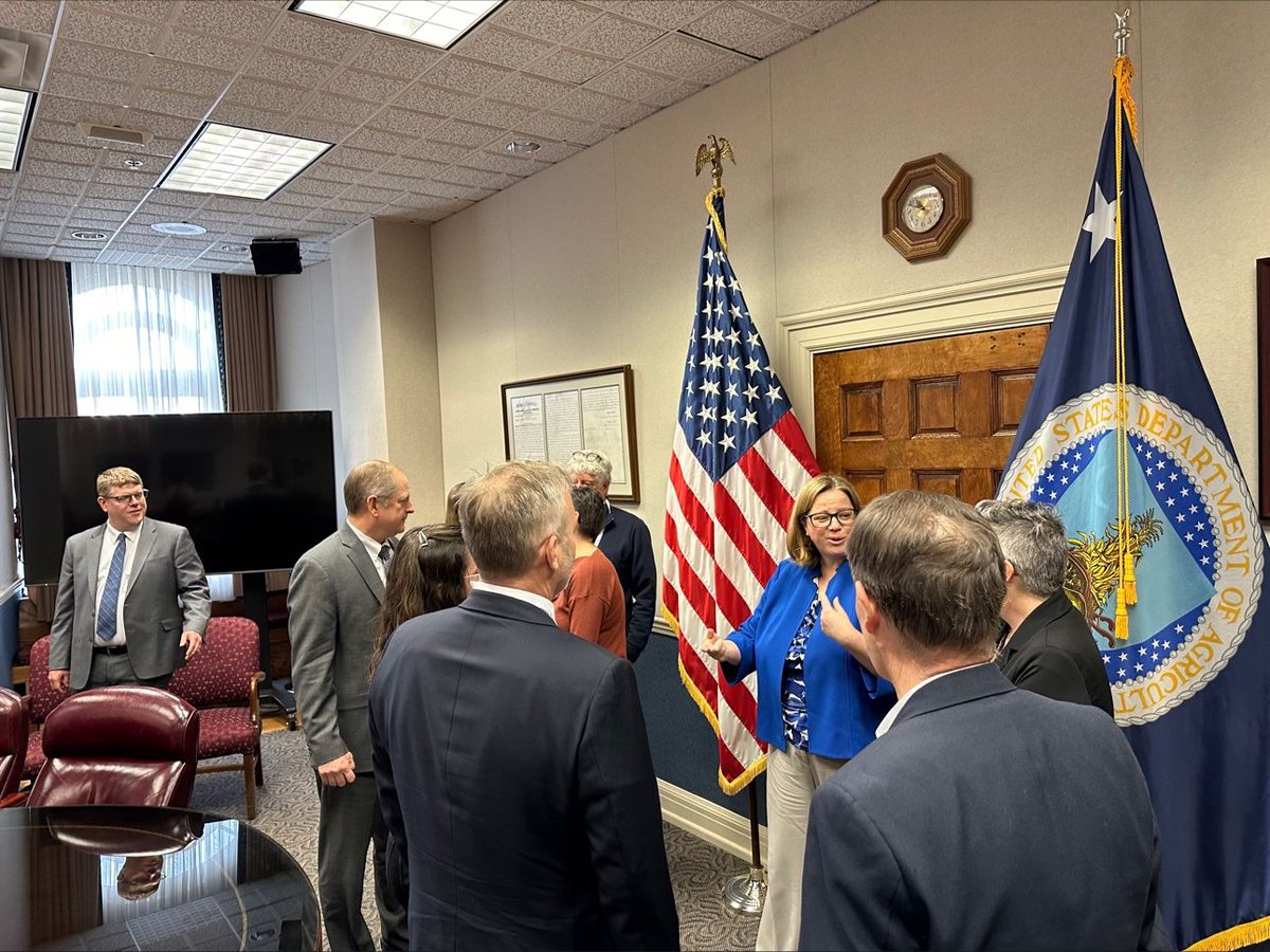 NOC (@nationalorganic) on Twitter photo Thank you <a href="/JennyLMoffitt/">Jenny Lester Moffitt</a> to you and your team <a href="/USDA_AMS/">USDA Ag Mktg Service</a> for the opportunity to connect this morning and talk about the future of #organic agriculture. #NOC2024flyin Thank you <a href="/JennyLMoffitt/">Jenny Lester Moffitt</a> to you and your team <a href="/USDA_AMS/">USDA Ag Mktg Service</a> for the opportunity to connect this morning and talk about the future of #organic agriculture. #NOC2024flyin