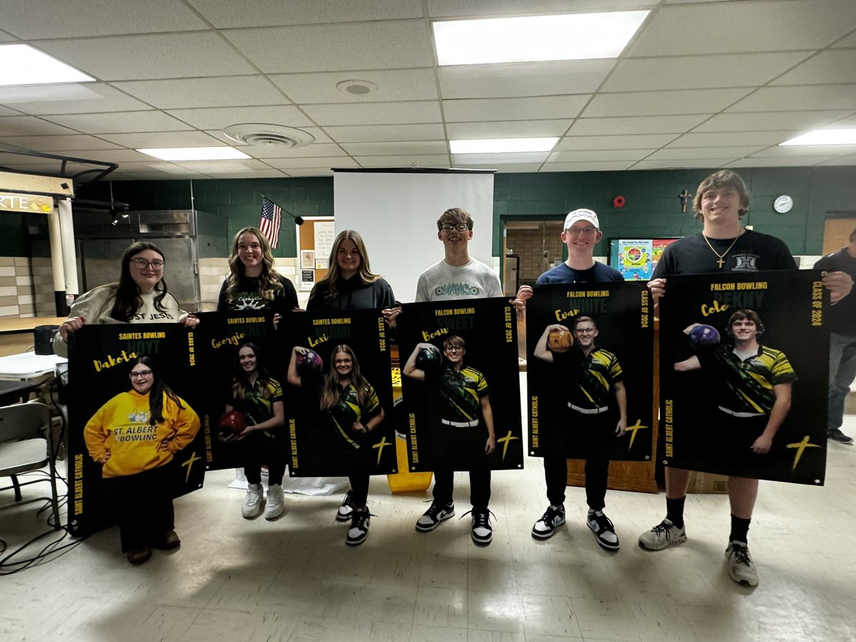 stalbertbowling's tweet photo. We had a great time celebrating our bowling season with our end of the year banquet last night. Congratulations our MVP award winners Georgie Bohnet and Cole Pekny! Also, congratulations to IBCA District Coach of the Year, Mike Klusman. Can’t wait for next season 🎳💚💛 https://t.co/byEUzuxJZT