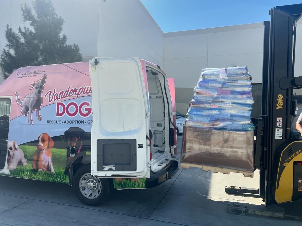Vanderpump Dogs tweet media
