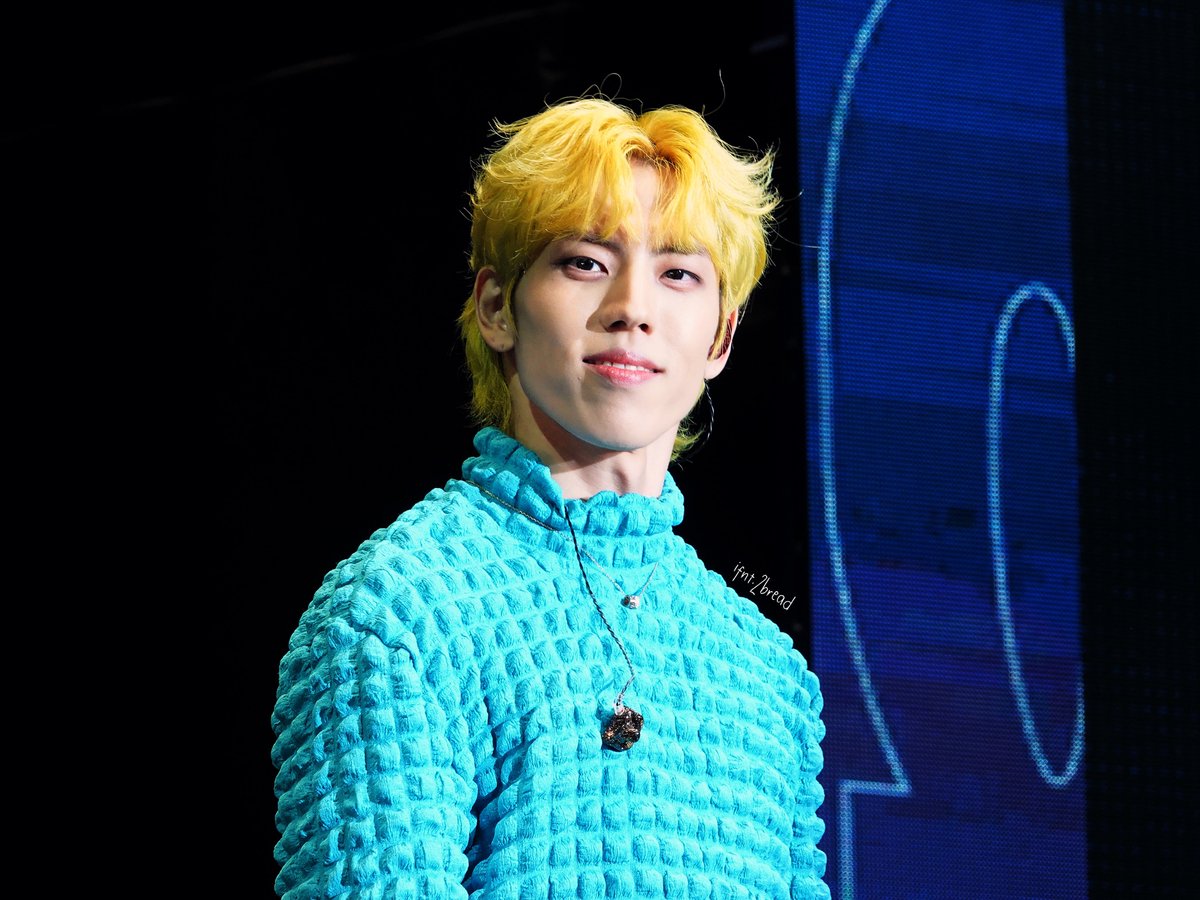 ifnt_2bread's tweet photo. 231130 <Workcation> in Hong Kong

Cute cute ddo ddo💛

#장동우 #동우 #jangdongwoo #dongwoo
#인피니트 #infinite 
#workcation_hk #workcation_in_hk https://t.co/UMILbbJXku