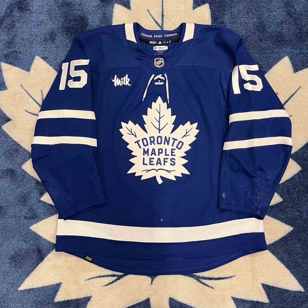 9eighty6's tweet photo. @MapleLeafs @LGCanada @MapleLeafs @LGCanada — proud to share that I own this Alex Kerfoot game worn jersey 😊 
#LeafsForever https://t.co/Izhydhs9kZ