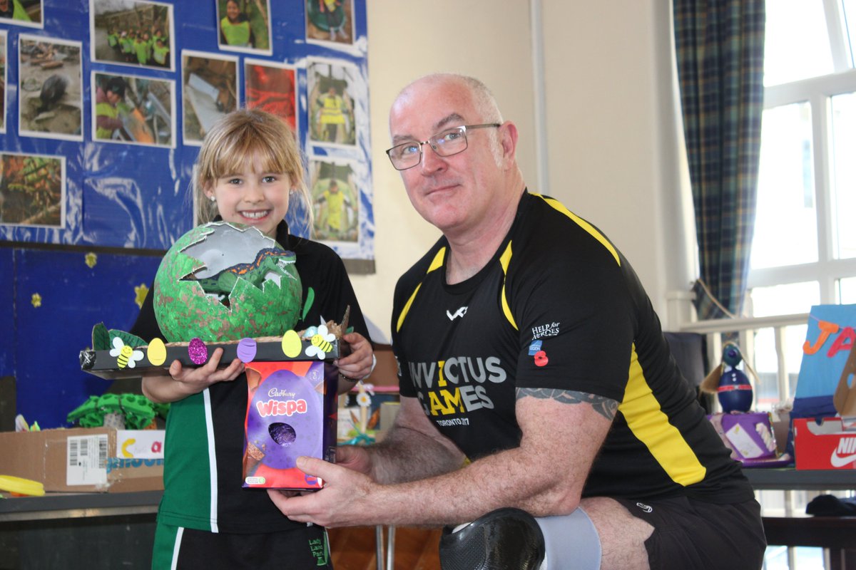 LadyLanePark's tweet photo. Thank you to Sean Gaffney -  our amazing @sportsfs visitor today.  All our pupils loved their circuit training and are now determined to keep trying, whatever obstacles get in their way! 🏋️‍♂️🚣🏃@ISAsportUK @Alpha_Schools #seangaffney @WeAreInvictus #teamgb https://t.co/uO8AbXWKvE