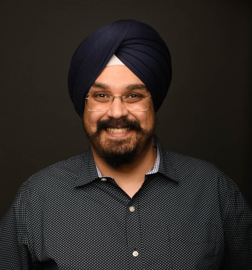 skondal86's tweet image. #WhatAGameDevLooksLike  
Hello ! I’m Sukhdeep, Dialogue designer at That's no Moon working on a super secret project. 
I'm not at GDC but hope to go one day to talk about some interesting things.